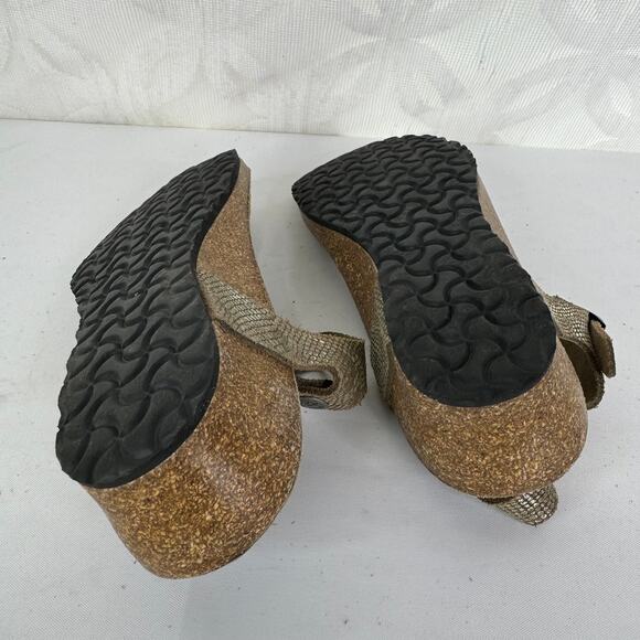 Papillio By Birkenstock Ashley T-Strap Wedge Shimmer Metallic Sandals Size 5 - Picture 6 of 7